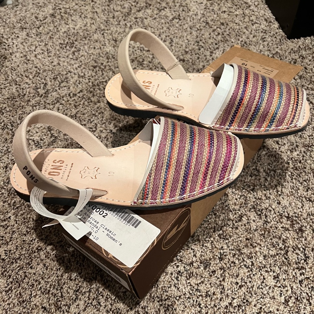 Pons Avarcas Sandals size 10 NWT Bordeaux color also have one in size 11